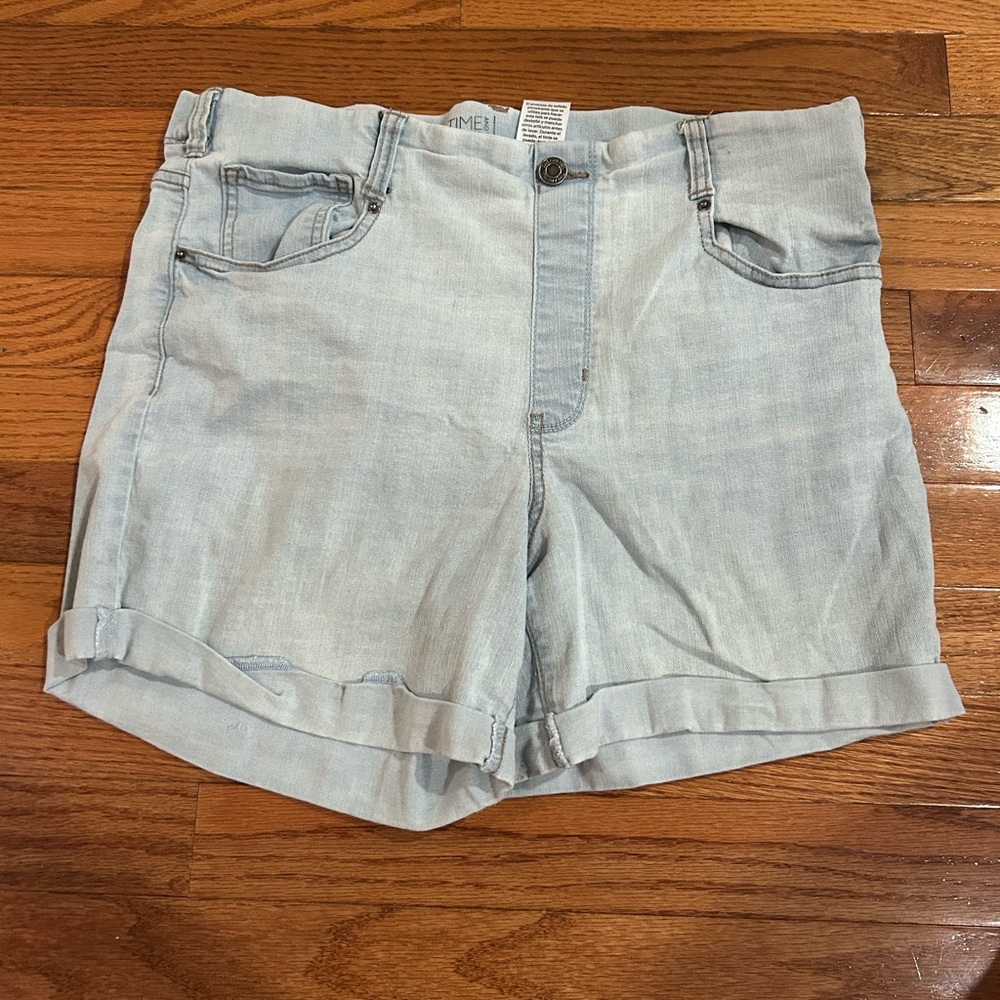 Time and Tru Blue Jean Shorts Relaxed Fit